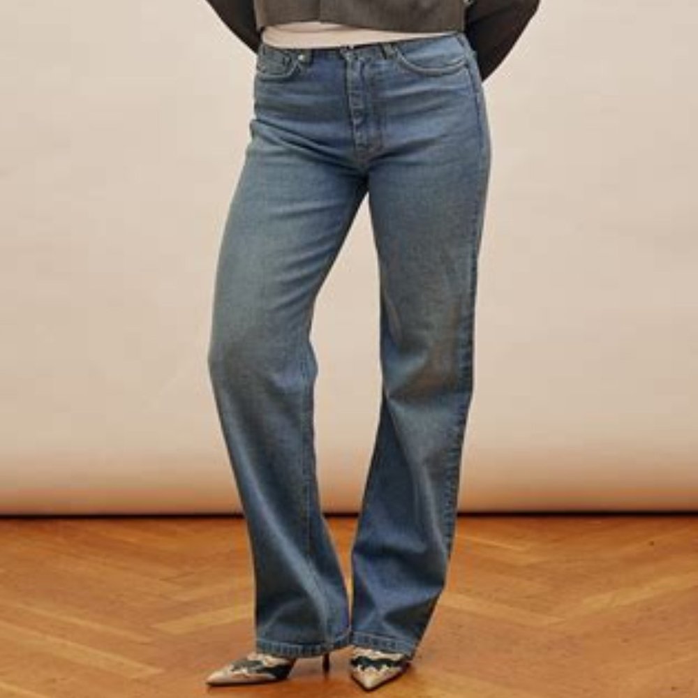 Djerf Avenue Straight Jeans Mid Blue Size 27